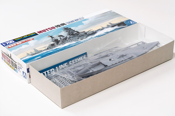 1/700 ウォーターライン 戦艦陸奥 箱の中身